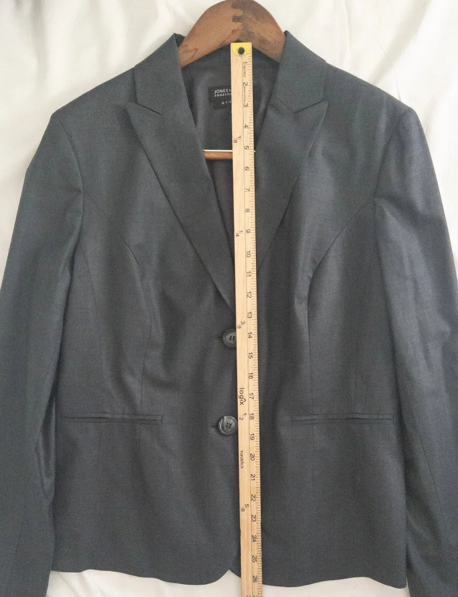 Jones New York Collection — Two-piece suit | Power doesn't ask for permission — it simply fits · Sz Jacket 14 Skirt 16