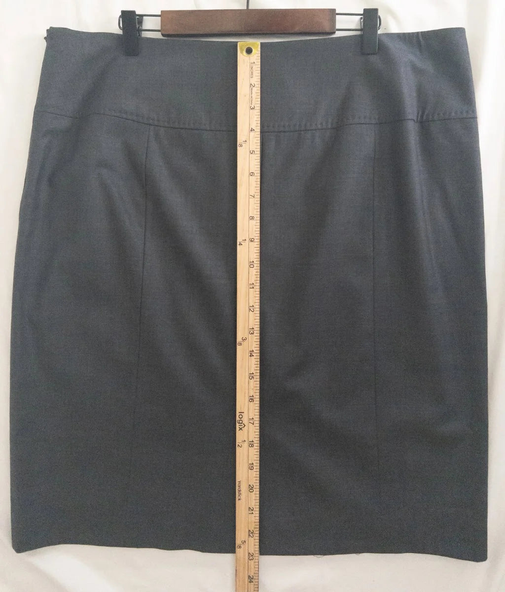 Jones New York Collection — Two-piece suit | Power doesn't ask for permission — it simply fits · Sz Jacket 14 Skirt 16
