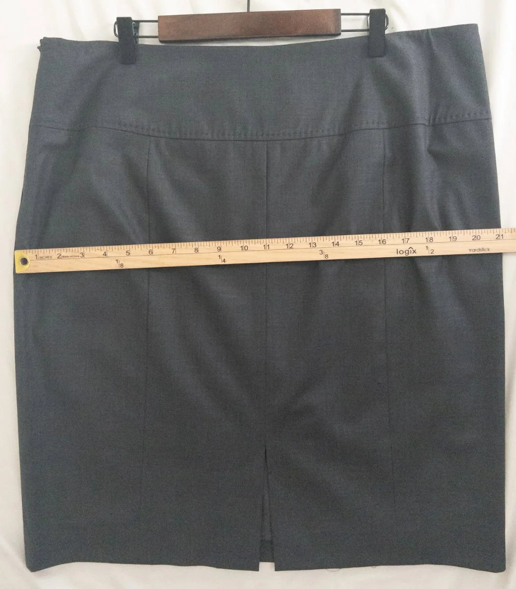 Jones New York Collection — Two-piece suit | Power doesn't ask for permission — it simply fits · Sz Jacket 14 Skirt 16