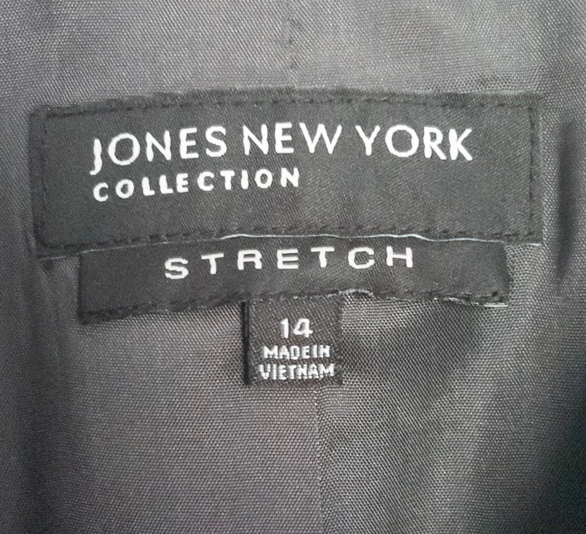 Jones New York Collection — Two-piece suit | Power doesn't ask for permission — it simply fits · Sz Jacket 14 Skirt 16