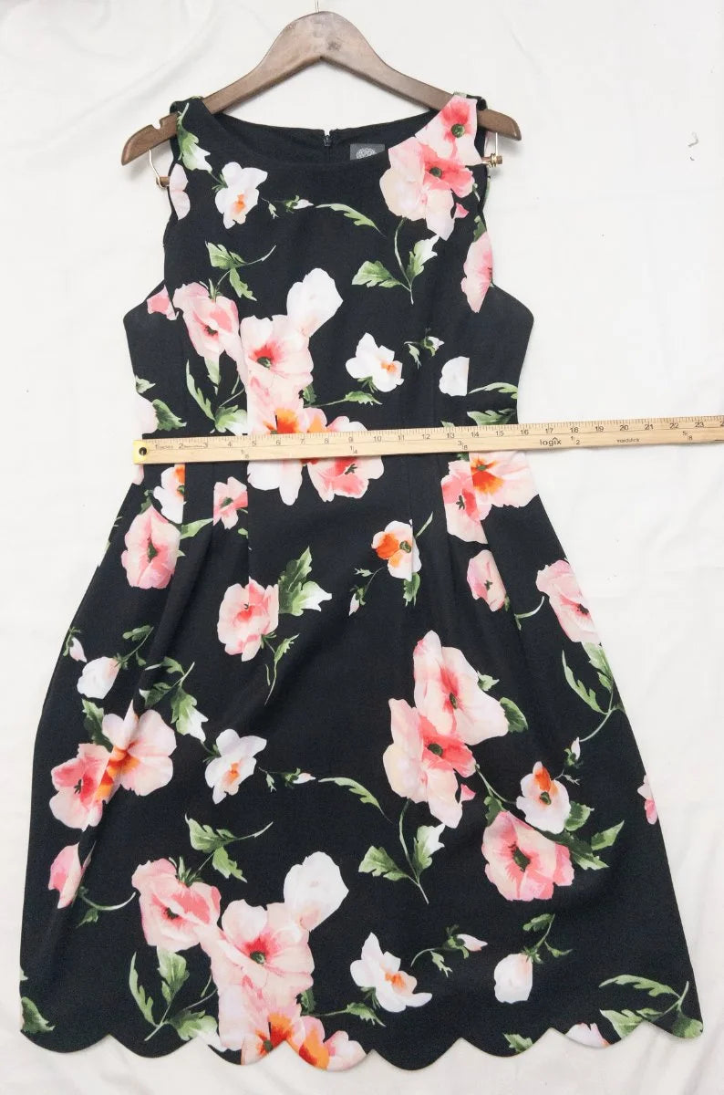 Vince Camuto — Dress | Florals that don't apologize for taking up space · Sz 14
