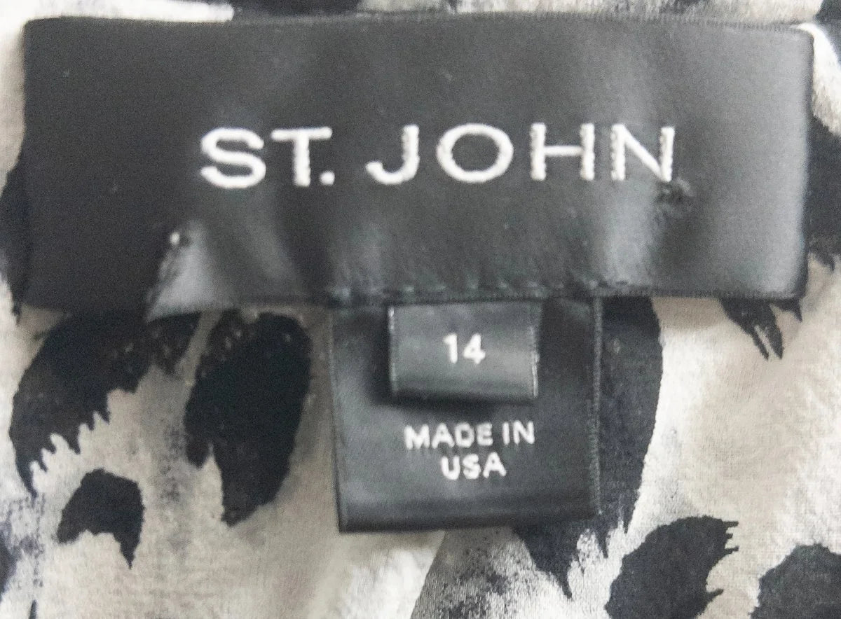 St. John — Jacket | Power dressing never needed a boardroom to make its point · Sz 14