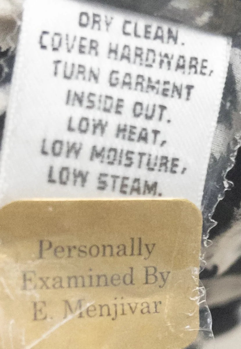 St. John — Jacket | Power dressing never needed a boardroom to make its point · Sz 14