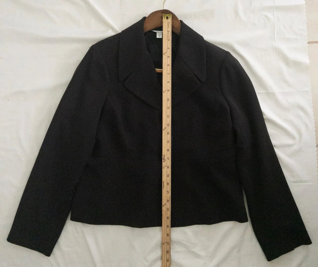 Austin Reed — Blazer | A blazer that doesn't ask for attention — and gets it anyway · Sz 14