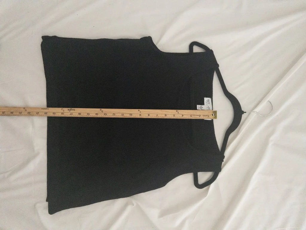 St. John Collection — Tank top | Power dressing never needed a sleeve · Sz M