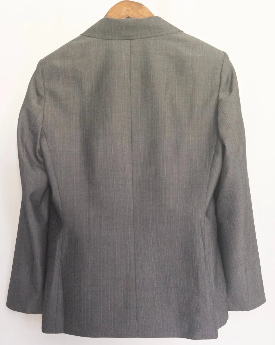 Anne Klein — Two-piece suit | Power dressing never announced itself this quietly · Sz 14