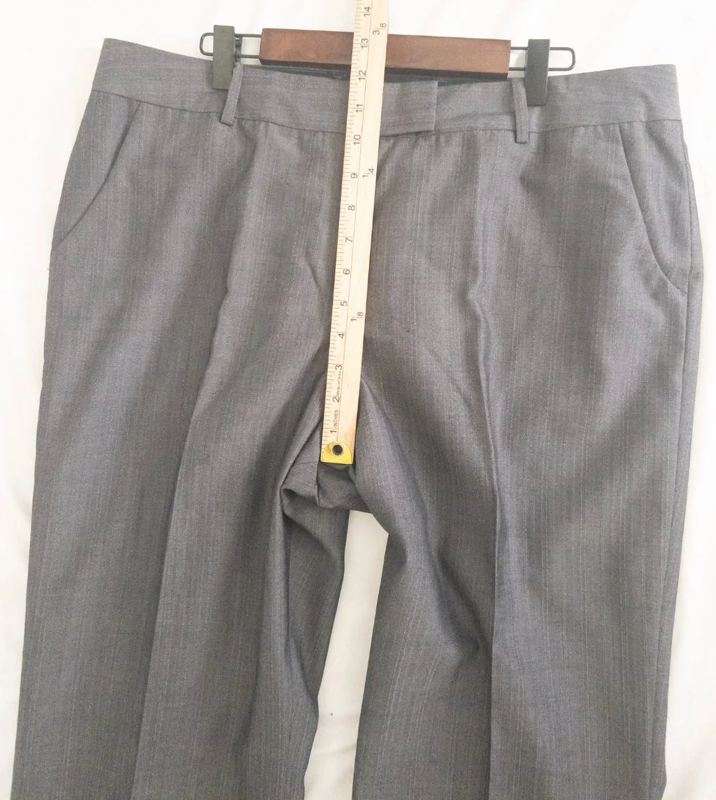 Anne Klein — Two-piece suit | Power dressing never announced itself this quietly · Sz 14