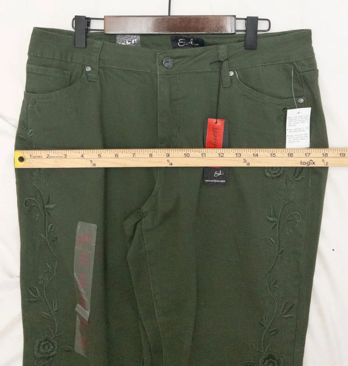 Earl Jean — Tailored pants | Quiet enough to whisper, detailed enough to stop a room · Sz 16
