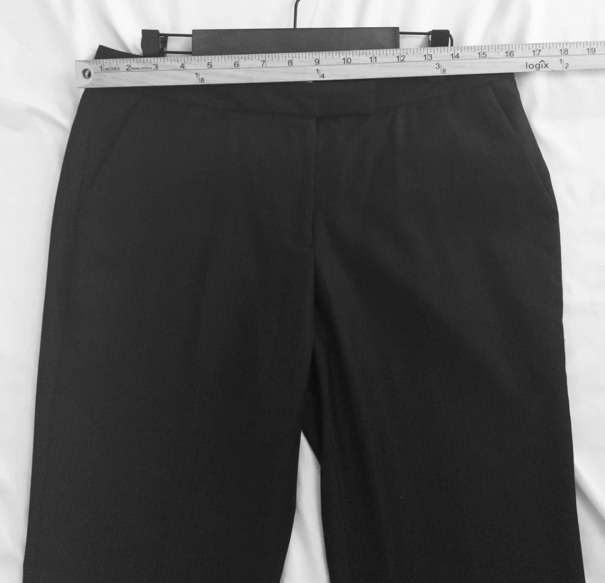 Calvin Klein — Tailored pants | The crease that doesn't ask for permission · Sz 6