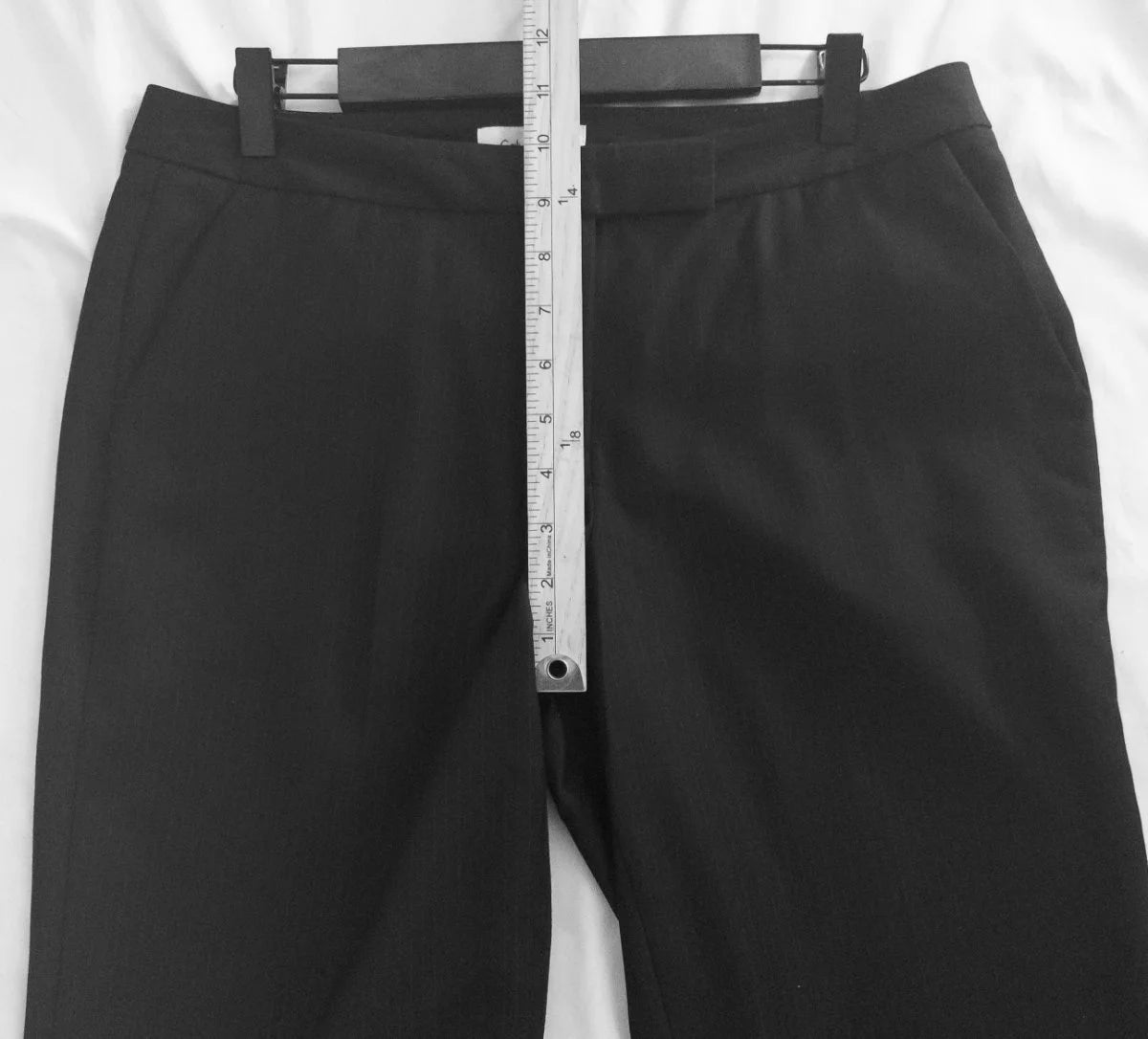 Calvin Klein — Tailored pants | The crease that doesn't ask for permission · Sz 6