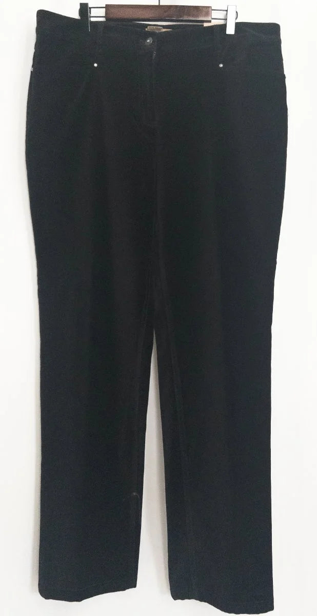 Peck & Peck Weekend — Tailored pants | Velvet has no business being this practical — and yet · Sz 16