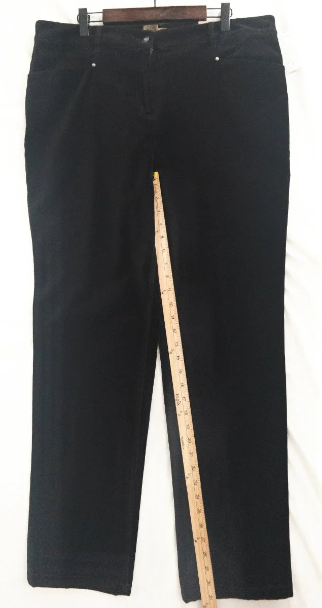 Peck & Peck Weekend — Tailored pants | Velvet has no business being this practical — and yet · Sz 16