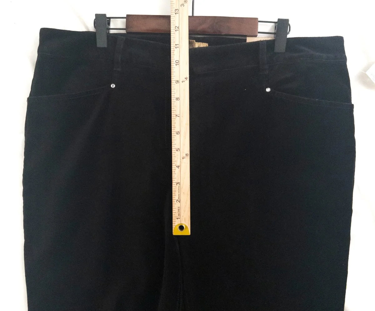 Peck & Peck Weekend — Tailored pants | Velvet has no business being this practical — and yet · Sz 16