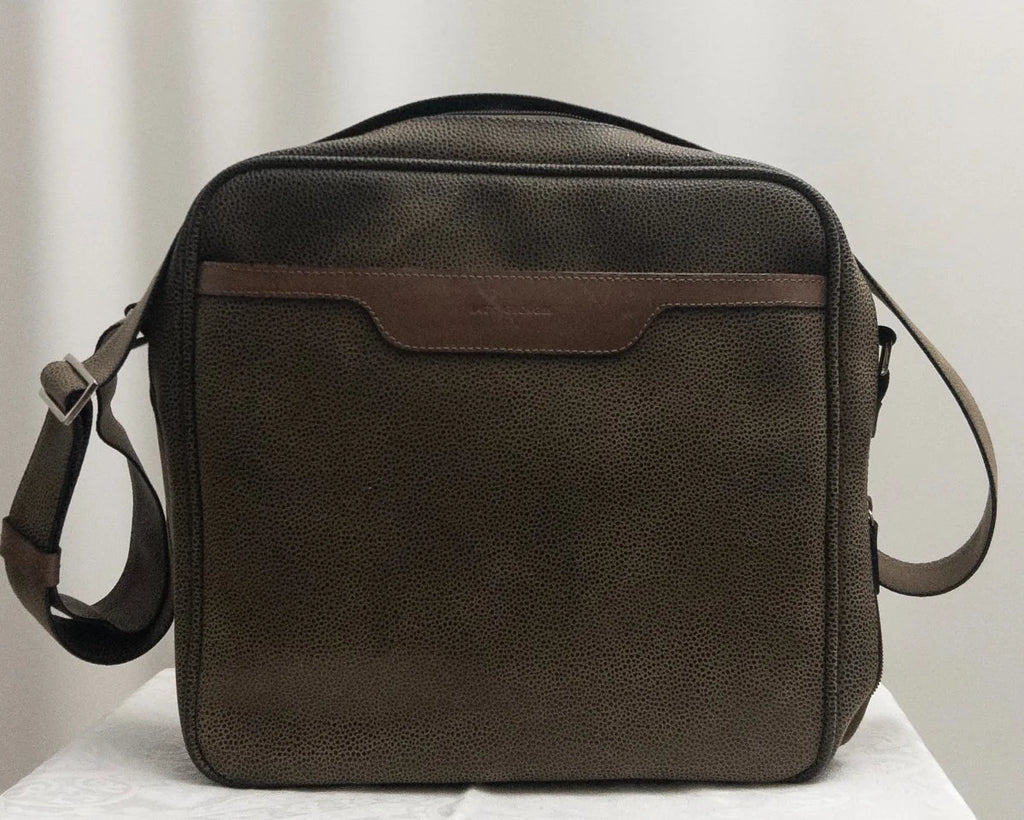 Jack Georges — Bag | Not every bag announces itself — the right ones don't need to · Sz OS