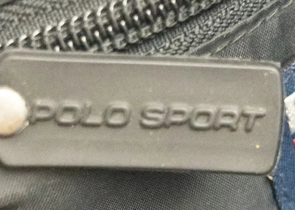 Polo Sport Ralph Lauren - Bag - Nylon body satin lining exact percentages not visible - Sz one size - Curuva Zipper Tong