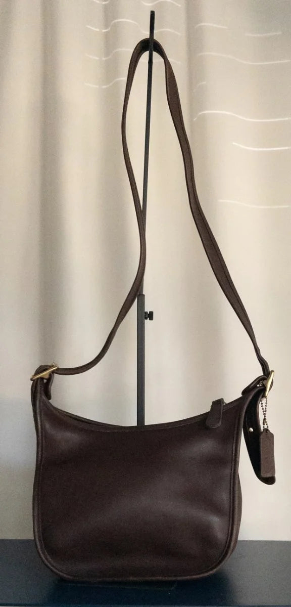 Coach - Bag - Genuine leather glove tanned cowhide - Sz OS - Curuva Front