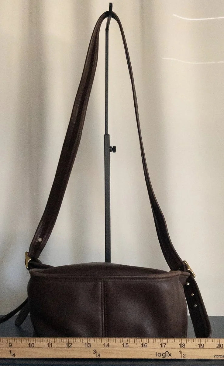 Coach - Bag - Genuine leather glove tanned cowhide - Sz OS - Curuva Width