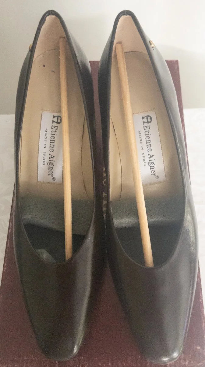 Etienne Aigner - Heels - All Leather Upper Man Made Sole - Sz 6 5M - Curuva Uper