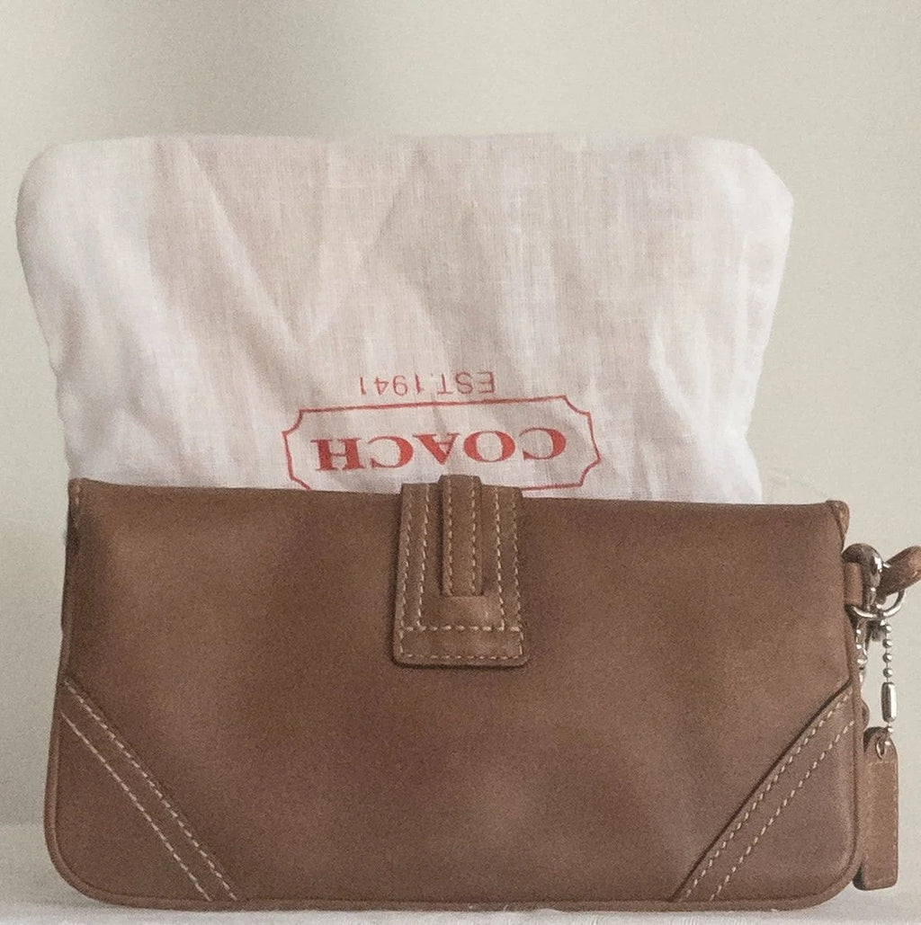 Coach - Wallet 1 4 - Leather exterior signature jacquard lining - Sz OS - Curuva Back
