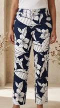 Lauren Ralph Lauren — Tailored pants | Not every garden grows quietly — some demand an entrance · Sz 14