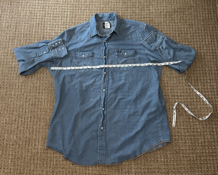 Wrangler — Denim Blouse | Snap-front workwear softened by time · Sz 2xt