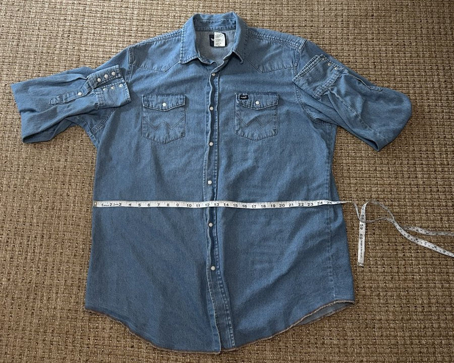 Wrangler — Denim Blouse | Snap-front workwear softened by time · Sz 2xt