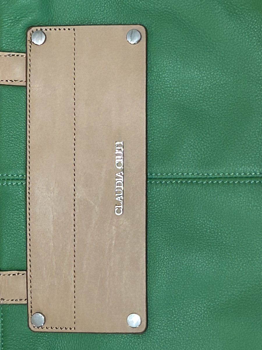 Claudia Ciuti — Structured Tote | Kelly green leather with camel accents · Sz OS