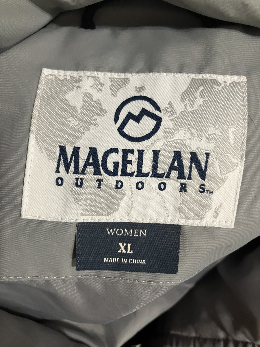 Magellan — Quilted Puffer Vest | Detachable faux fur hood, utility silhouette · Sz XL